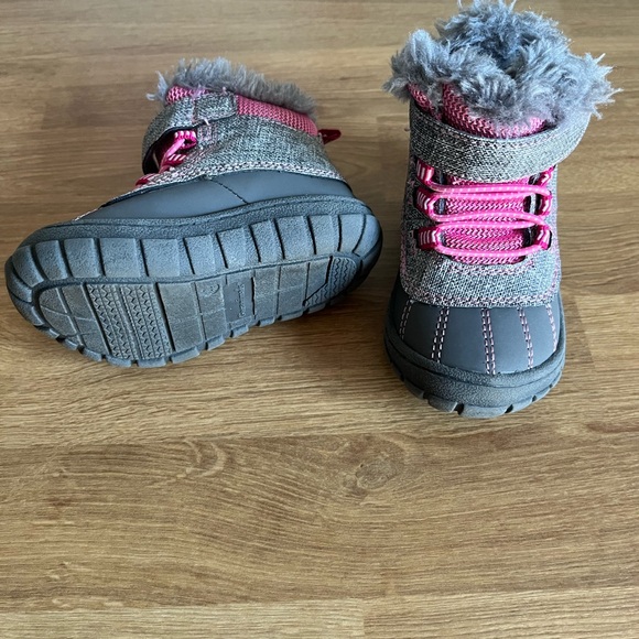 Garanimals Baby Girl Boot | Gray and Pink | Like New - Picture 3 of 4